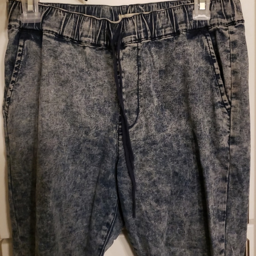 Bullhead joggers